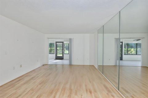 Condo in Bradenton, Florida, 2 bedrooms  № 2218259 - photo 14