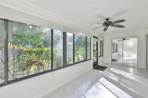Condo in Bradenton, Florida, 2 bedrooms  № 2218259 - photo 24