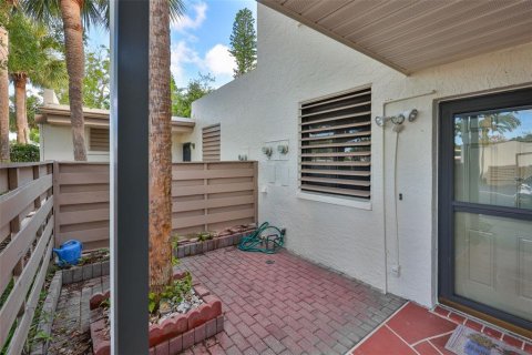 Condo in Bradenton, Florida, 2 bedrooms  № 2218259 - photo 3