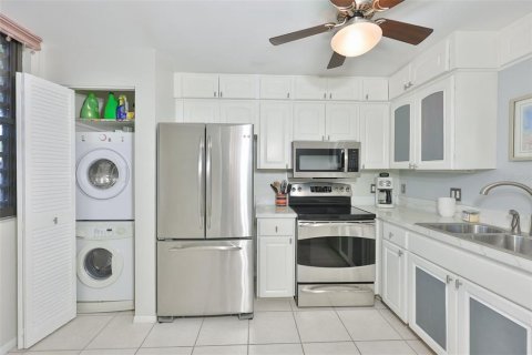 Condo in Bradenton, Florida, 2 bedrooms  № 2218259 - photo 4