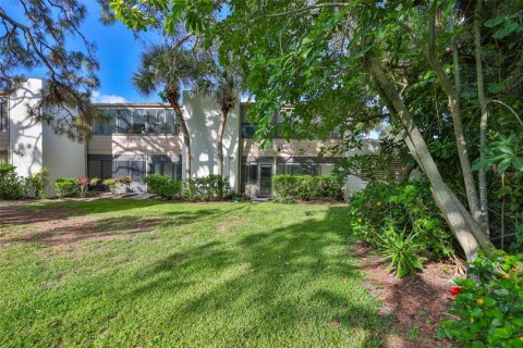 Condo in Bradenton, Florida, 2 bedrooms  № 2218259 - photo 29