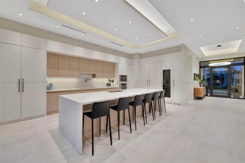 Купить виллу или дом в Форт-Лодердейл, Флорида 4 спальни, 291.71м2, № 2060700 - фото 7