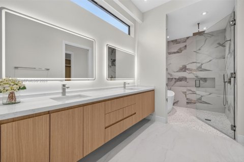 Купить виллу или дом в Форт-Лодердейл, Флорида 4 спальни, 291.71м2, № 2060700 - фото 28