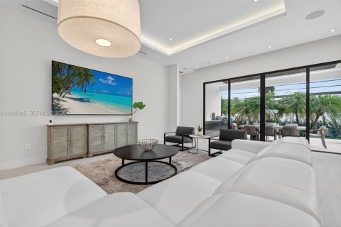 Купить виллу или дом в Форт-Лодердейл, Флорида 4 спальни, 291.71м2, № 2060700 - фото 17