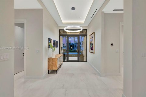 Купить виллу или дом в Форт-Лодердейл, Флорида 4 спальни, 291.71м2, № 2060700 - фото 5