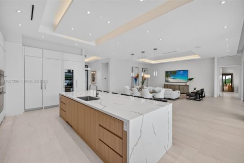 Купить виллу или дом в Форт-Лодердейл, Флорида 4 спальни, 291.71м2, № 2060700 - фото 11