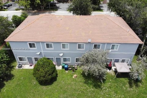 Immobilier commercial à vendre à Coral Springs, Floride: 473.89 m2 № 2077488 - photo 6