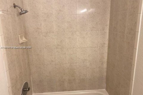 Immobilier commercial à vendre à Coral Springs, Floride: 473.89 m2 № 2077488 - photo 12