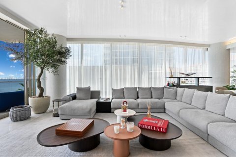 Condo in Sunny Isles Beach, Florida, 4 bedrooms  № 1707856 - photo 8