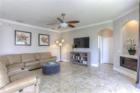 Villa ou maison à louer à Wesley Chapel, Floride: 4 chambres, 233.65 m2 № 2437359 - photo 5