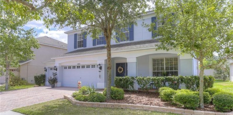 Villa ou maison à Wesley Chapel, Floride 4 chambres, 233.65 m2 № 2437359