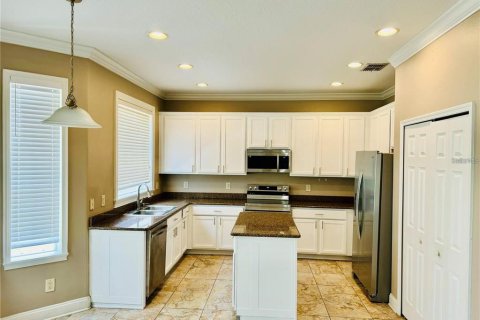 Villa ou maison à louer à Wesley Chapel, Floride: 4 chambres, 233.65 m2 № 2437359 - photo 9