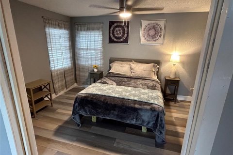 Apartment in Gulfport, Florida 3 bedrooms, 130.71 sq.m. № 1835020 - photo 6