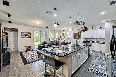 House in Groveland, Florida 3 bedrooms, 176.98 sq.m. № 1910674 - photo 12