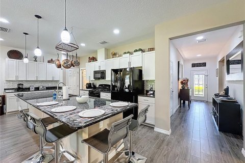 House in Groveland, Florida 3 bedrooms, 176.98 sq.m. № 1910674 - photo 11