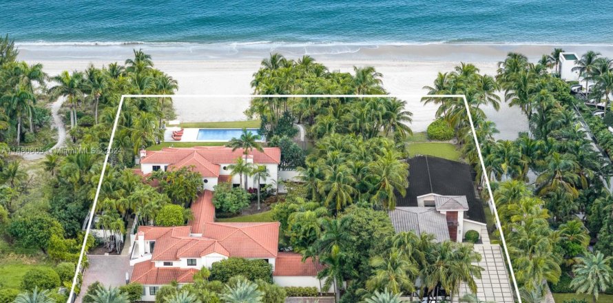 House in Golden Beach, Florida 10 bedrooms, 1237.74 sq.m. № 1763846