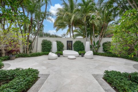 House in Golden Beach, Florida 10 bedrooms, 1237.74 sq.m. № 1763846 - photo 27
