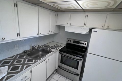 Copropriété à vendre à West Palm Beach, Floride: 1 chambre, 57.13 m2 № 2008982 - photo 5