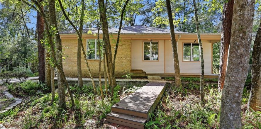 Casa en Gainesville, Florida 3 dormitorios, 209.96 m2 № 2428661