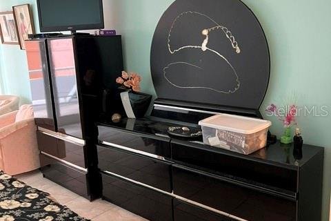 Снять в аренду кондоминиум в Редингтон-Шорс, Флорида 3 комнаты, 98.48м2, № 2218453 - фото 17