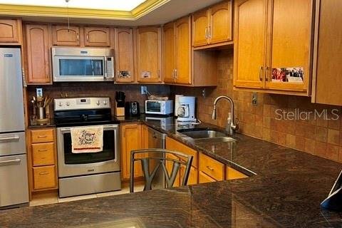Снять в аренду кондоминиум в Редингтон-Шорс, Флорида 3 комнаты, 98.48м2, № 2218453 - фото 11