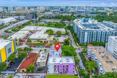 Commercial property in Miami, Florida № 1870050 - photo 23