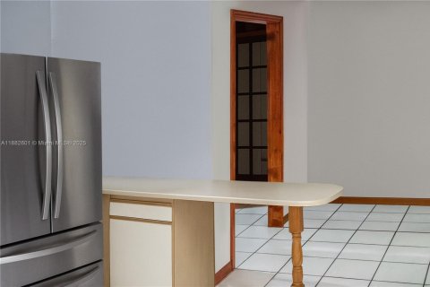 Villa ou maison à vendre à Miami Gardens, Floride: 5 chambres, 439.89 m2 № 1932244 - photo 14