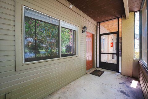 Condo in Saint Petersburg, Florida, 2 bedrooms  № 1840066 - photo 4