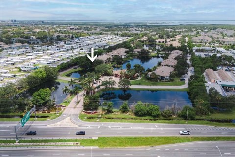 Condo in Saint Petersburg, Florida, 2 bedrooms  № 1840066 - photo 19