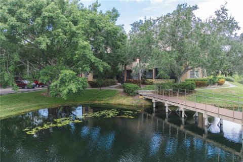 Condo in Saint Petersburg, Florida, 2 bedrooms  № 1840066 - photo 2