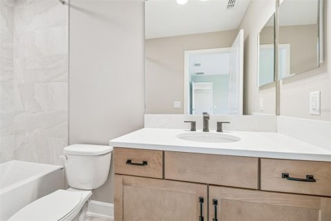 Casa en venta en Zephyrhills, Florida, 5 dormitorios, 448.72 m2 № 1634519 - foto 20