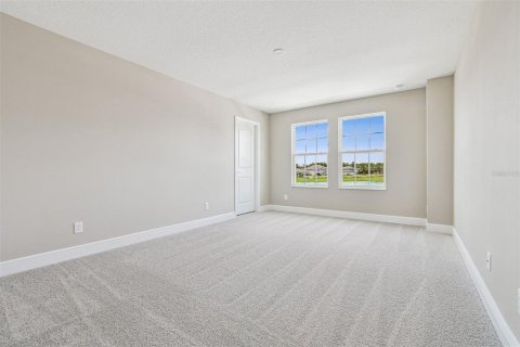 Casa en venta en Zephyrhills, Florida, 5 dormitorios, 448.72 m2 № 1634519 - foto 29