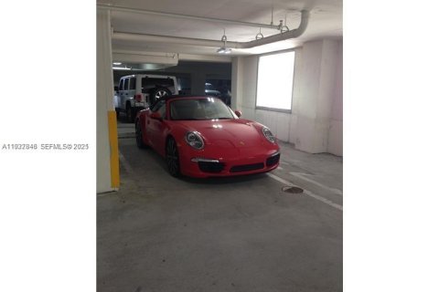 Снять в аренду кондоминиум в Майами, Флорида 1 спальня, 74.04м2, № 1991678 - фото 14