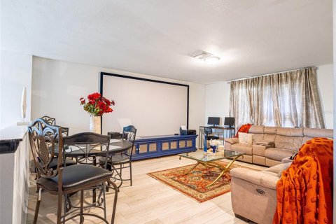 Villa ou maison à vendre à Riverview, Floride: 3 chambres, 240.99 m2 № 2345116 - photo 24