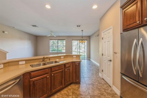 Touwnhouse à vendre à Kissimmee, Floride: 3 chambres, 167.04 m2 № 1512281 - photo 14