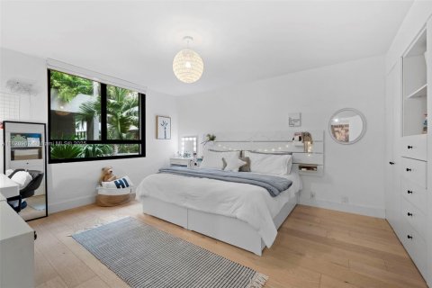 Condo in Key Biscayne, Florida, 3 bedrooms  № 1788772 - photo 9