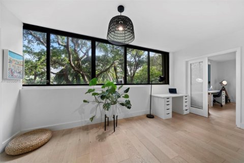 Condo in Key Biscayne, Florida, 3 bedrooms  № 1788772 - photo 23