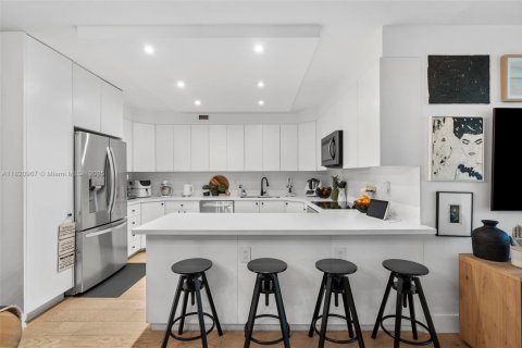 Condo in Key Biscayne, Florida, 3 bedrooms  № 1788772 - photo 5
