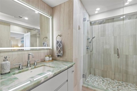 Condo in Clearwater, Florida, 3 bedrooms  № 1618589 - photo 25