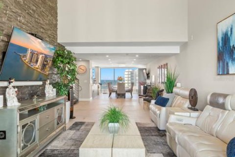 Condo in Clearwater, Florida, 3 bedrooms  № 1618589 - photo 18