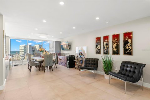 Condo in Clearwater, Florida, 3 bedrooms  № 1618589 - photo 11