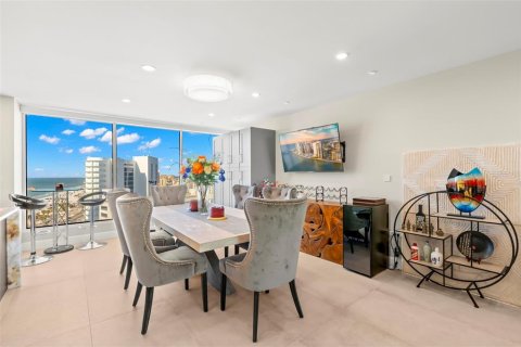 Condo in Clearwater, Florida, 3 bedrooms  № 1618589 - photo 12