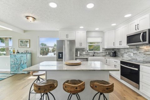 Casa en venta en Hernando Beach, Florida, 2 dormitorios, 171.4 m2 № 1754487 - foto 11