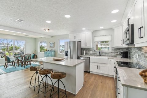 Casa en venta en Hernando Beach, Florida, 2 dormitorios, 171.4 m2 № 1754487 - foto 14