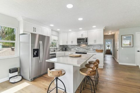 Casa en venta en Hernando Beach, Florida, 2 dormitorios, 171.4 m2 № 1754487 - foto 10