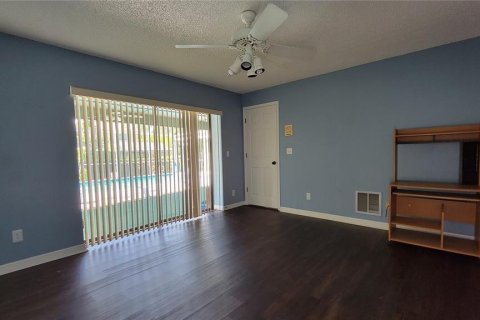 Villa ou maison à louer à Clearwater, Floride: 4 chambres, 193.89 m2 № 2429318 - photo 11