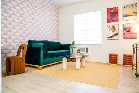 Condominio en venta en Miami Beach, Florida, 1 dormitorio, 39.76 m2 № 1707247 - foto 1