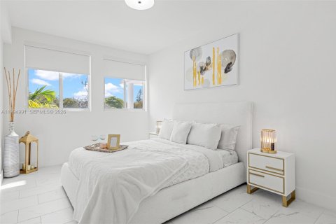 Купить кондоминиум в Холливуд, Флорида 1 спальня, № 2058937 - фото 4