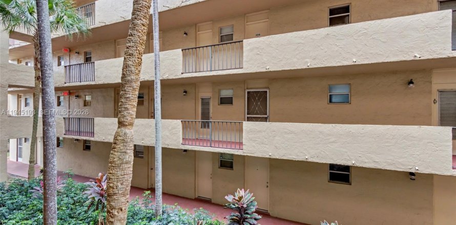 Condo in Plantation, Florida, 1 bedroom  № 2001531