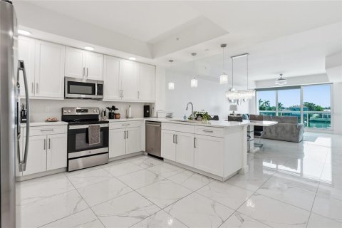 Condo in Clearwater, Florida, 3 bedrooms № 2259494 - photo 5